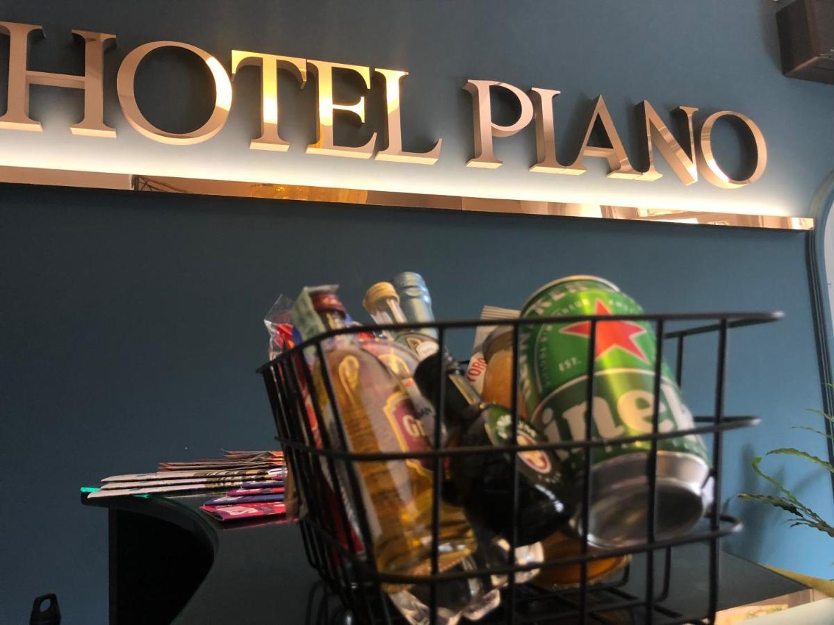 Hotel Piano セゲド エクステリア 写真