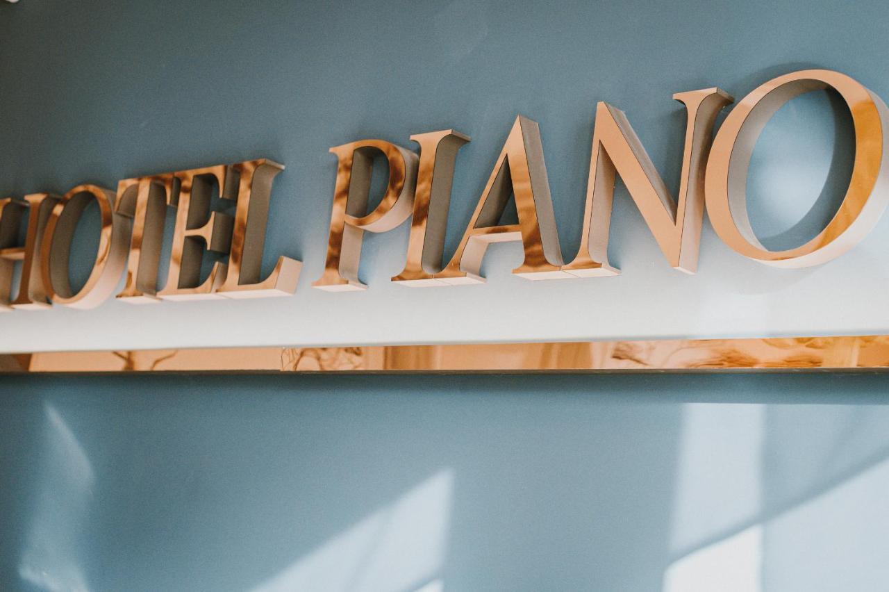 Hotel Piano セゲド エクステリア 写真